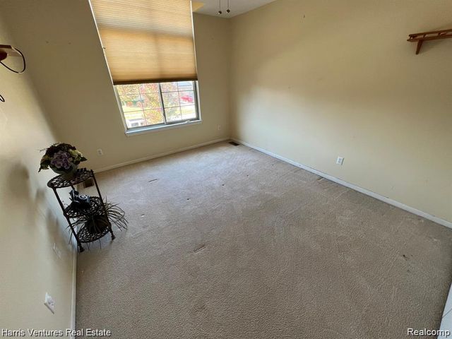 31271 Lavender Drive, Brownstown, MI 48173