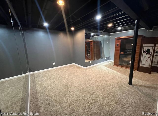 31271 Lavender Drive, Brownstown, MI 48173