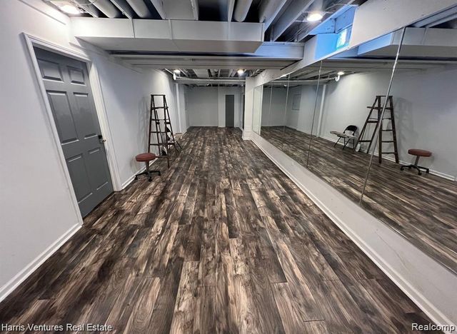 31271 Lavender Drive, Brownstown, MI 48173