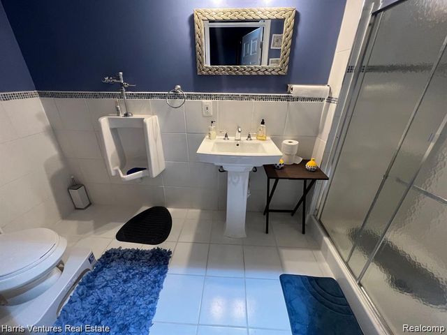 31271 Lavender Drive, Brownstown, MI 48173