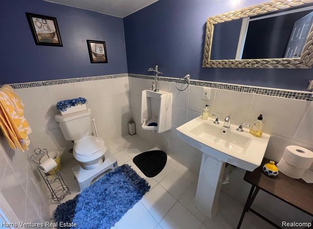 31271 Lavender Drive, Brownstown, MI 48173