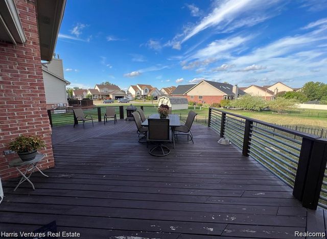 31271 Lavender Drive, Brownstown, MI 48173