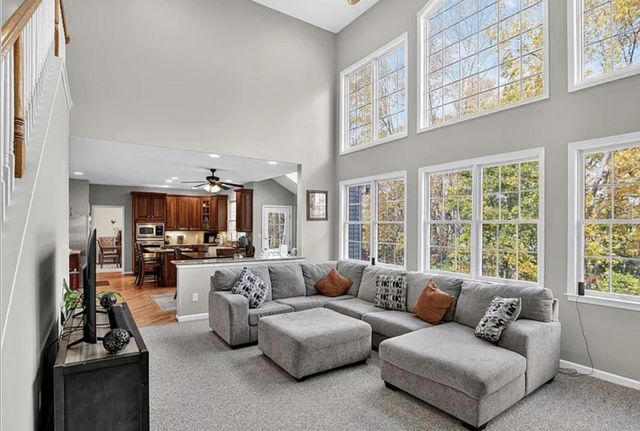 2479 WHEATFIELD LN, Furlong, PA 18925