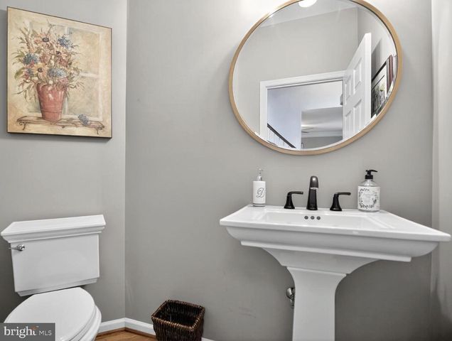 2479 WHEATFIELD LN, Furlong, PA 18925