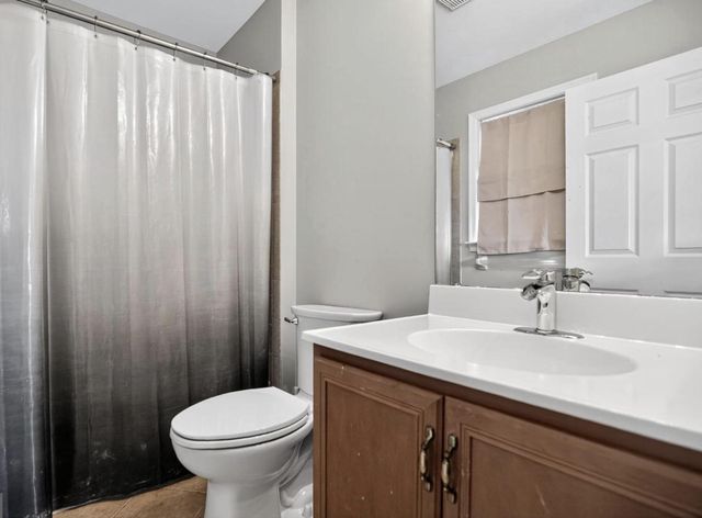 2479 WHEATFIELD LN, Furlong, PA 18925