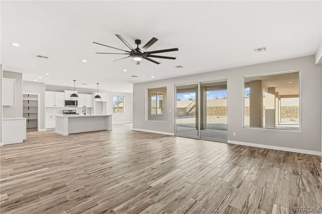 2935 Sidewheel Drive, Bullhead City, AZ 86429