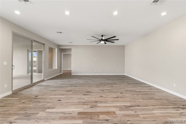 2935 Sidewheel Drive, Bullhead City, AZ 86429