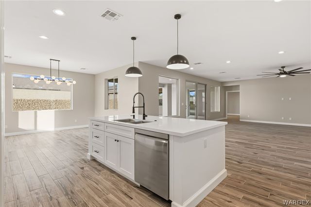 2935 Sidewheel Drive, Bullhead City, AZ 86429