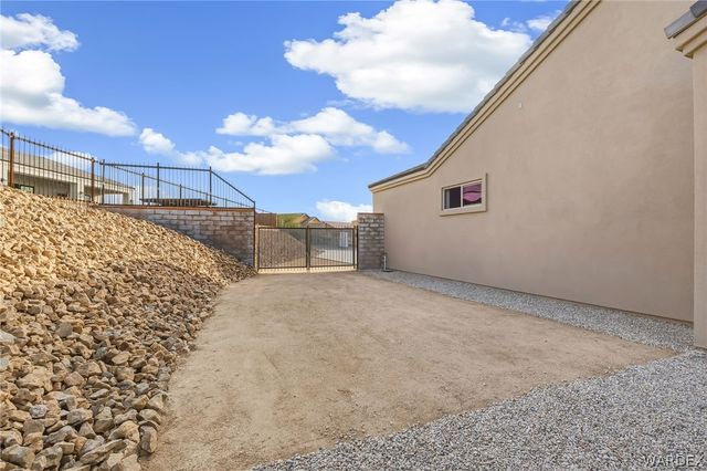2935 Sidewheel Drive, Bullhead City, AZ 86429