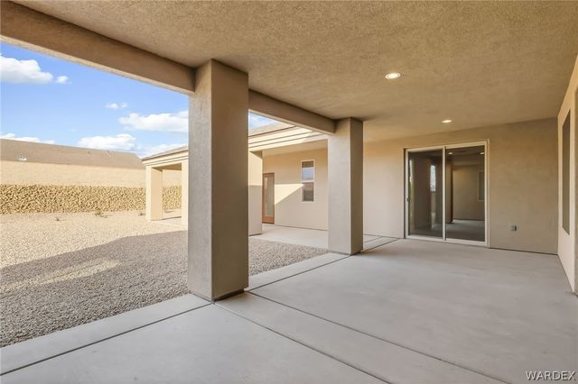 2935 Sidewheel Drive, Bullhead City, AZ 86429