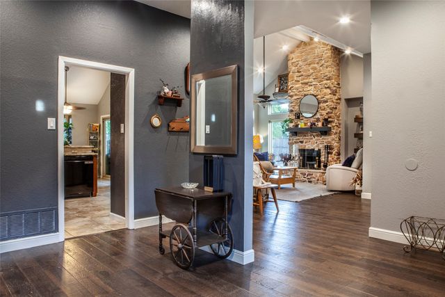 810 Highland Hills Lane, Highland Village, TX 75077