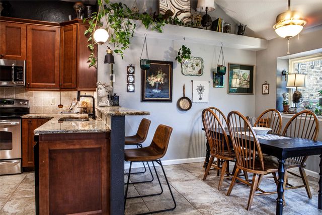 810 Highland Hills Lane, Highland Village, TX 75077