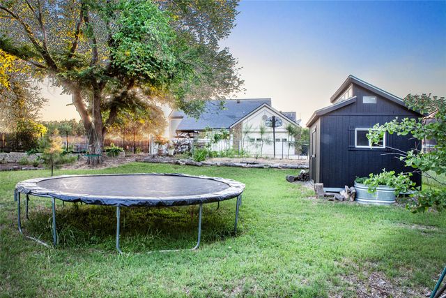 810 Highland Hills Lane, Highland Village, TX 75077