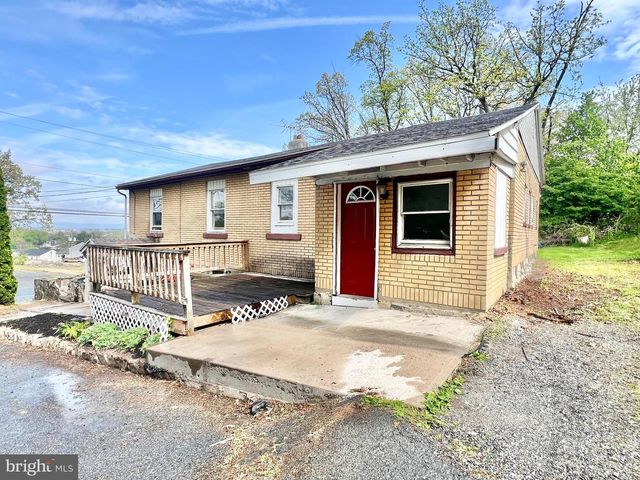 1310 HAY RD, Temple, PA 19560