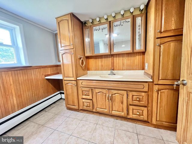 1310 HAY RD, Temple, PA 19560