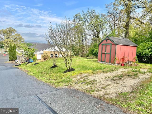 1310 HAY RD, Temple, PA 19560