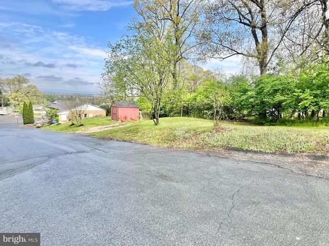 1310 HAY RD, Temple, PA 19560