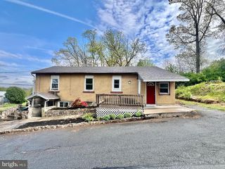 1310 HAY RD, Temple, PA 19560