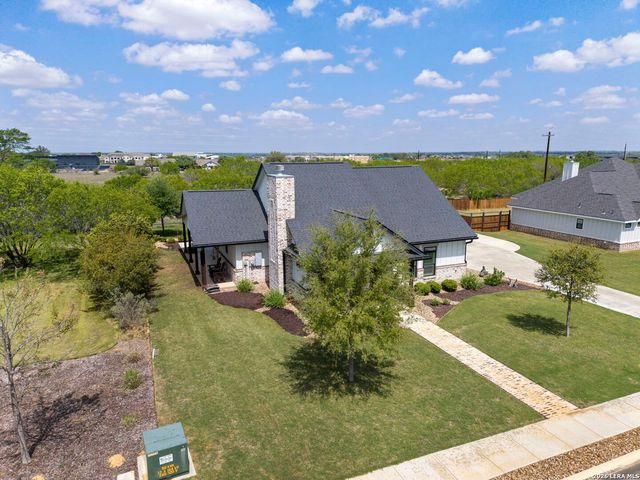 120 magnolia, La Vernia, TX 78121