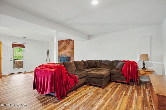 1600 Saratoga Trace, Goshen, KY 40026