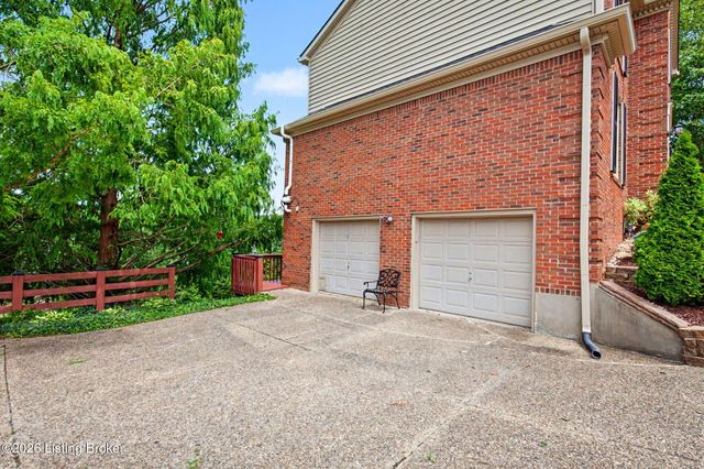 1600 Saratoga Trace, Goshen, KY 40026