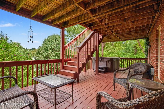 1600 Saratoga Trace, Goshen, KY 40026