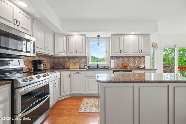 1600 Saratoga Trace, Goshen, KY 40026