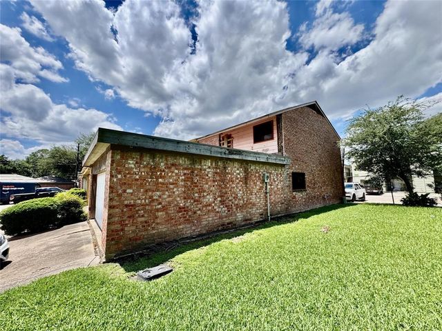 7819 Rockhill Street, Houston, TX 77061