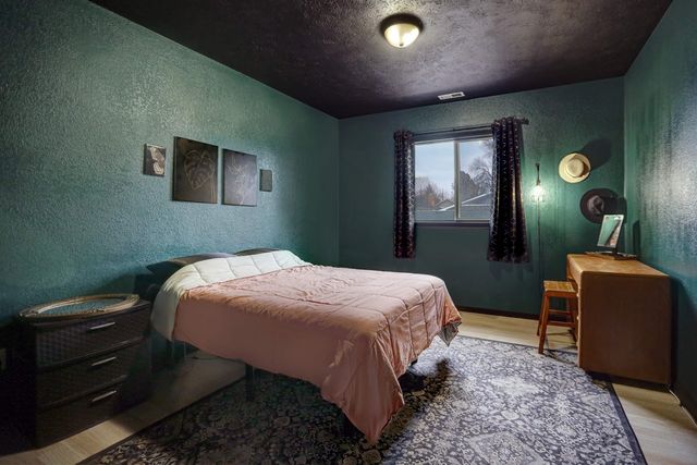 1027 E Wabash Ave, Spokane, WA 99207