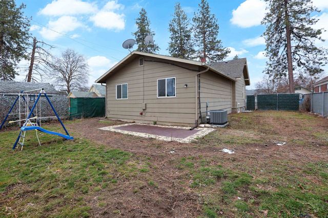 1027 E Wabash Ave, Spokane, WA 99207