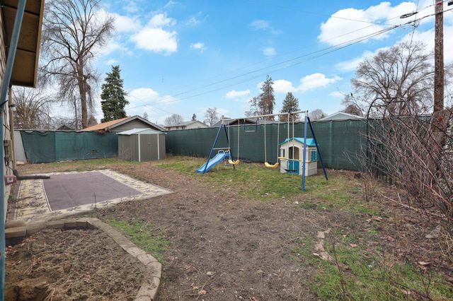 1027 E Wabash Ave, Spokane, WA 99207