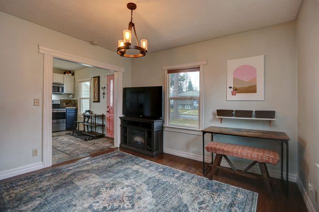 1027 E Wabash Ave, Spokane, WA 99207