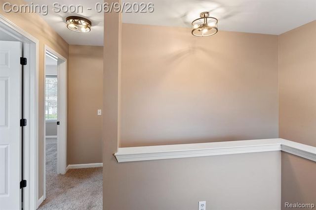 3260 Sashabaw Road, Waterford, MI 48329