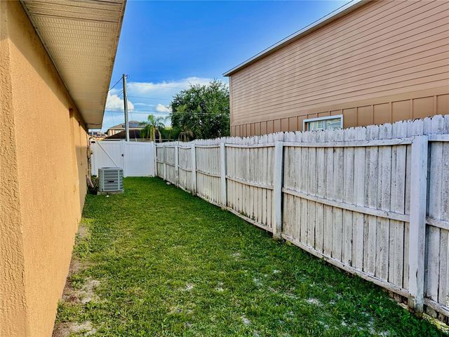 750 PELICAN COURT, Kissimmee, FL 34759