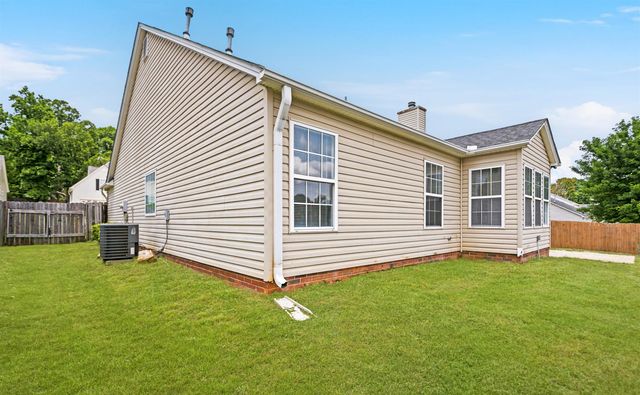 234 W Pheasant Hill Drive, Duncan, SC 29334