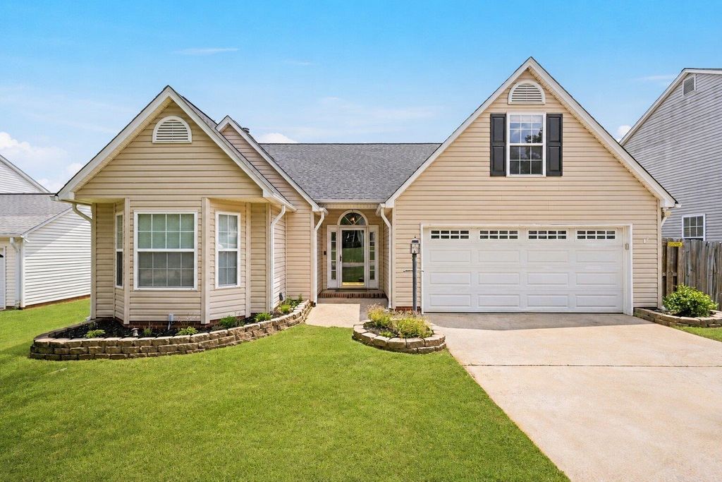 234 W Pheasant Hill Drive, Duncan, SC 29334