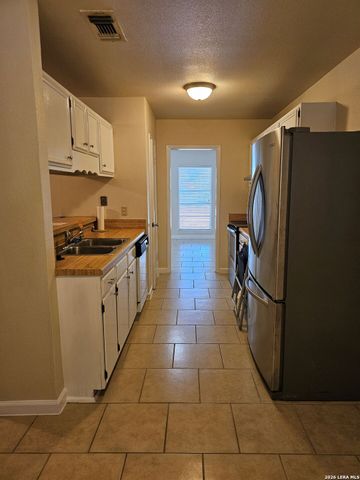 11518 OLD MANSE ST, San Antonio, TX 78230