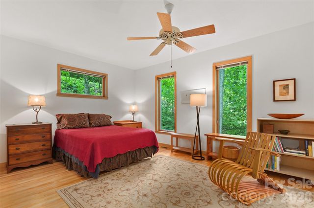 608 Brandywine Road, Waynesville, NC 28786