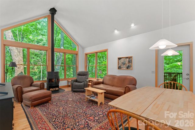 608 Brandywine Road, Waynesville, NC 28786