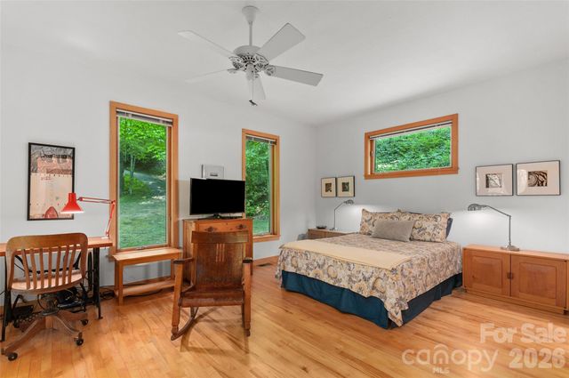 608 Brandywine Road, Waynesville, NC 28786