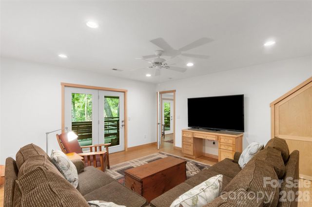 608 Brandywine Road, Waynesville, NC 28786
