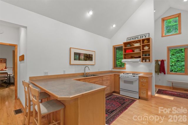 608 Brandywine Road, Waynesville, NC 28786