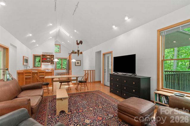 608 Brandywine Road, Waynesville, NC 28786