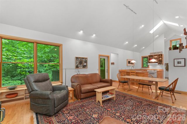 608 Brandywine Road, Waynesville, NC 28786