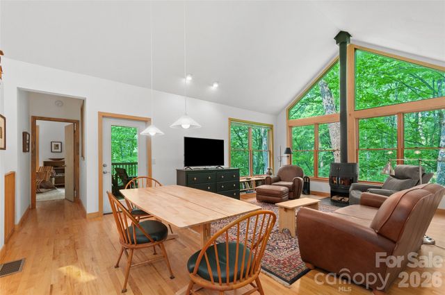 608 Brandywine Road, Waynesville, NC 28786
