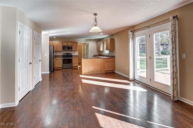 11768 Valley View Road, Northfield, OH 44067