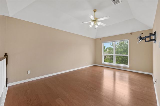 525 Springhill Drive, Hurst, TX 76054