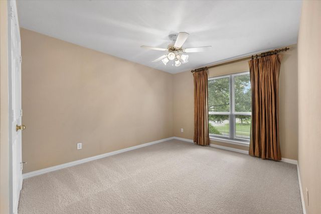 525 Springhill Drive, Hurst, TX 76054