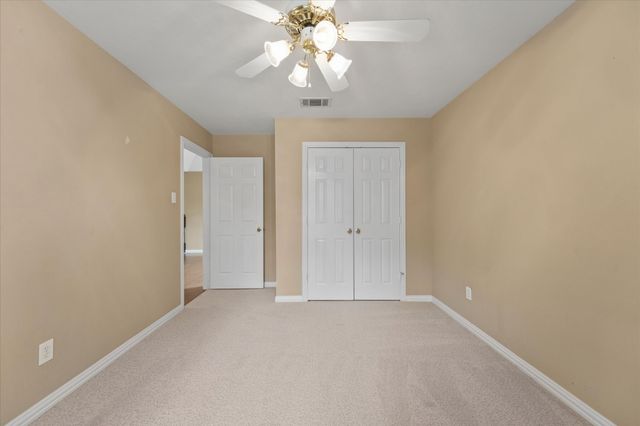 525 Springhill Drive, Hurst, TX 76054