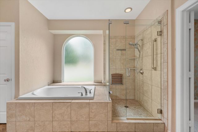 525 Springhill Drive, Hurst, TX 76054